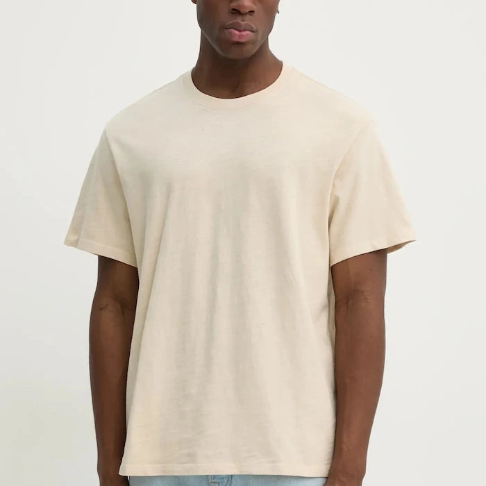 Памучна тениска Levi's THE ESSENTIAL TEE