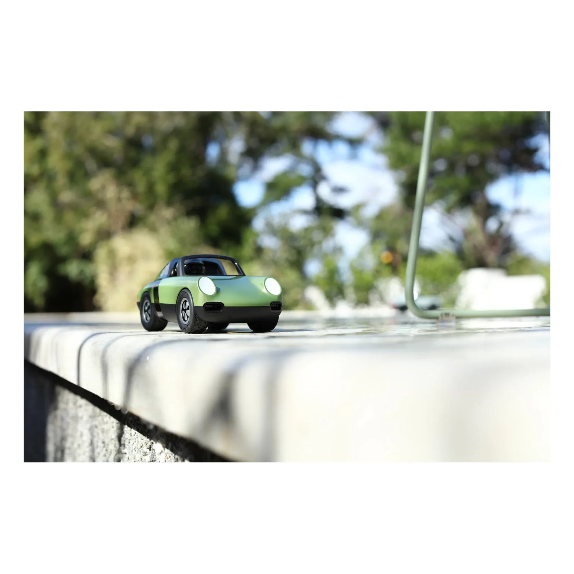 Playforever - Luft Car | Olive green