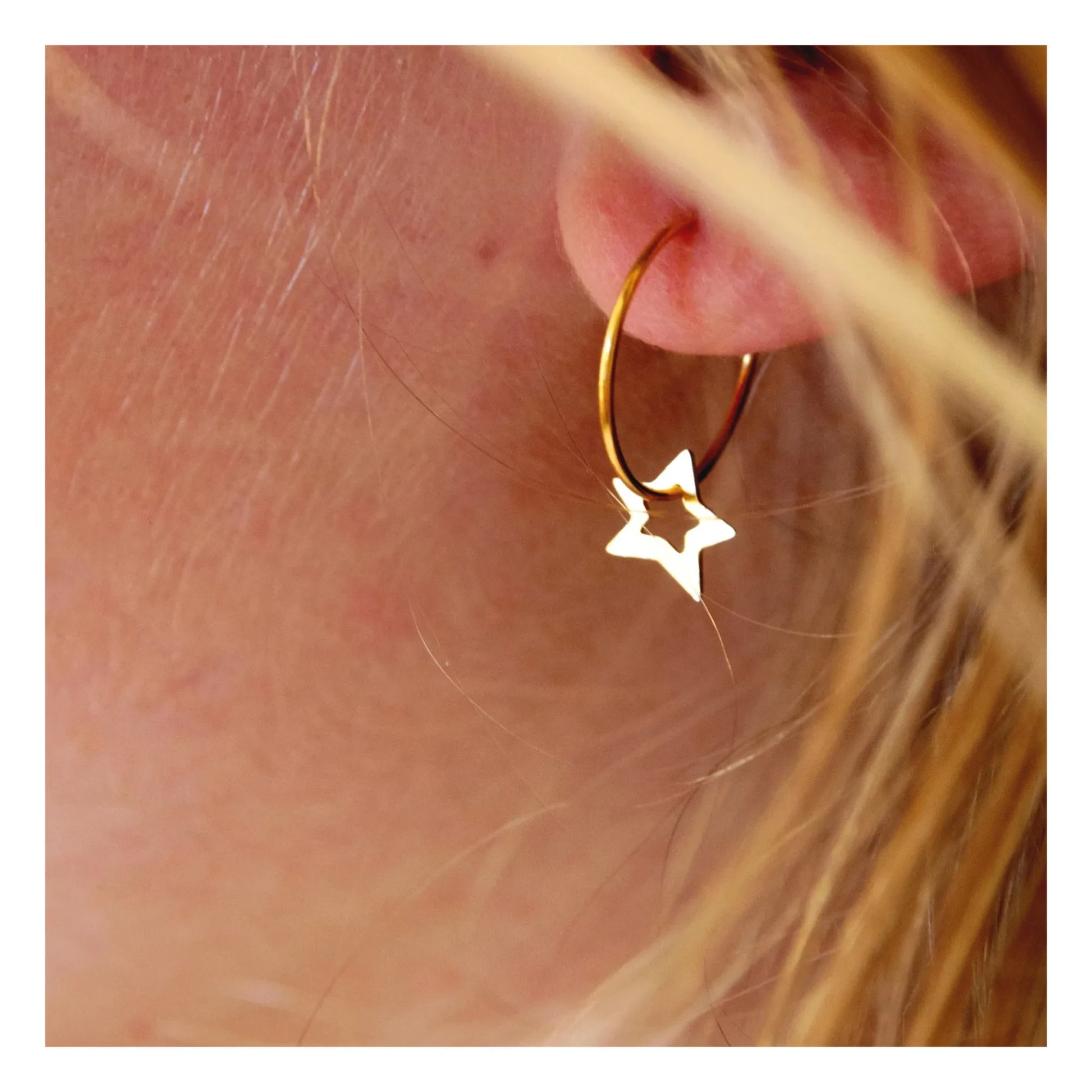 Adorabili - Small Star Hoops x Smallable | Gold