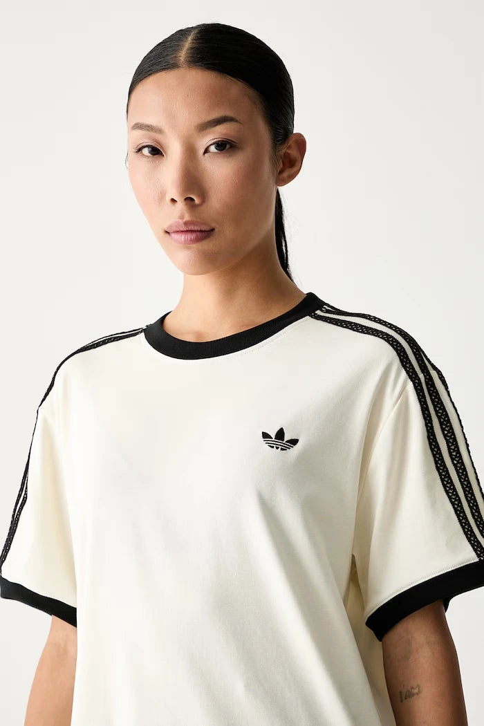 adidas Originals pamuk ve elastanlı kadın tişörtü