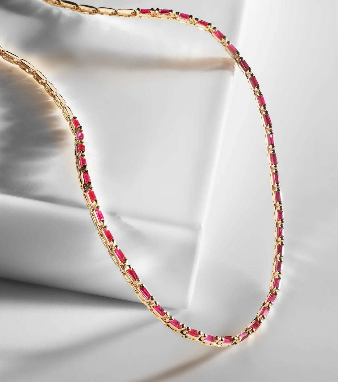 Suzanne Kalan - 18kt rose gold necklace with rubies