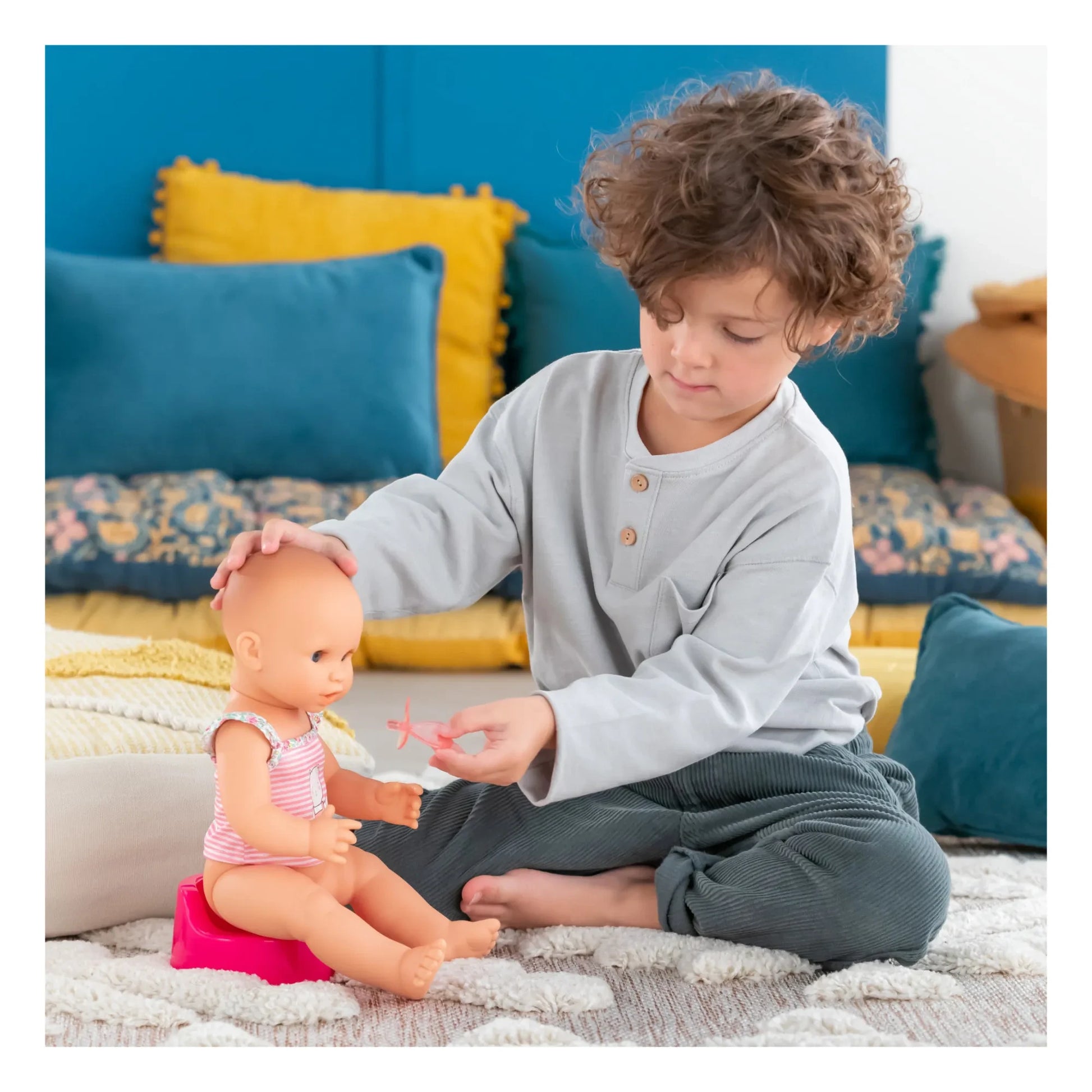 Corolle - Emma peeing doll