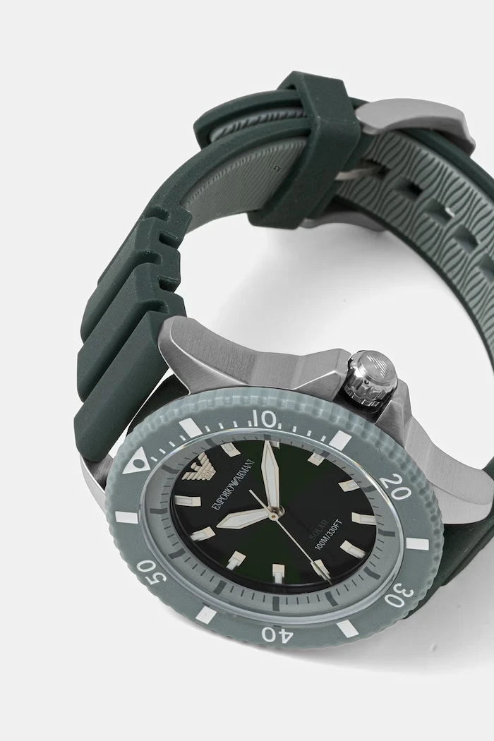 Emporio Armani Erkek Spor Saat World Explorer