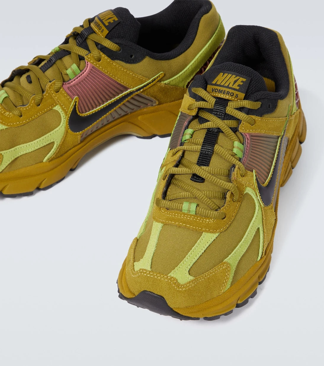 Nike - Zoom Vomero 5 suede sneakers
