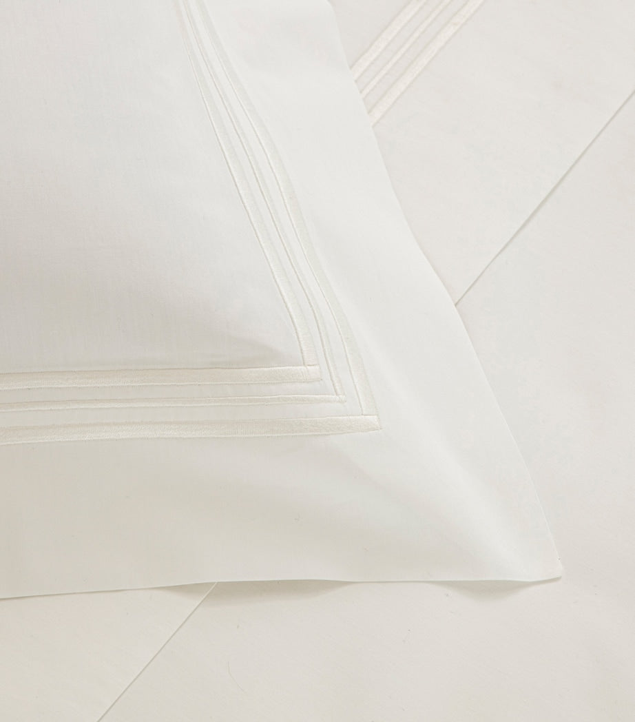 Triplo Bourdon King XL Duvet Cover (240cm x 220cm)