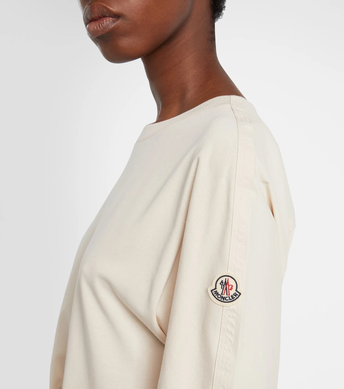 Moncler - فستان قصير من الجيرسيه المخلوط بالقطن مع حزام