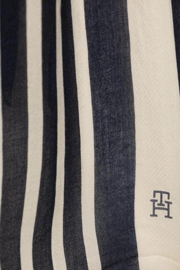 Tommy Hilfiger шал дамски