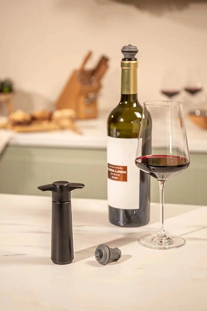 Vacu Vin Wine Saver Vakum Pompası ve Tıpası 8,5 x 22,3 x 4,3 cm (3 parça)