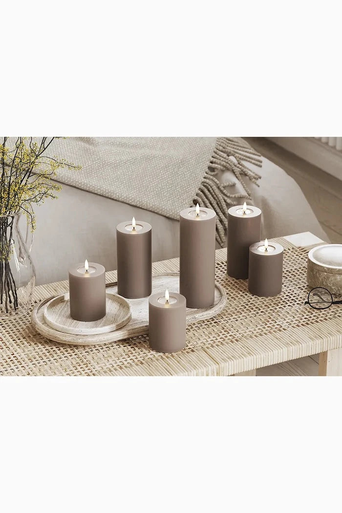 Led свещ Deluxe Homeart Mokka Bloklys 7,5 x 20 cm