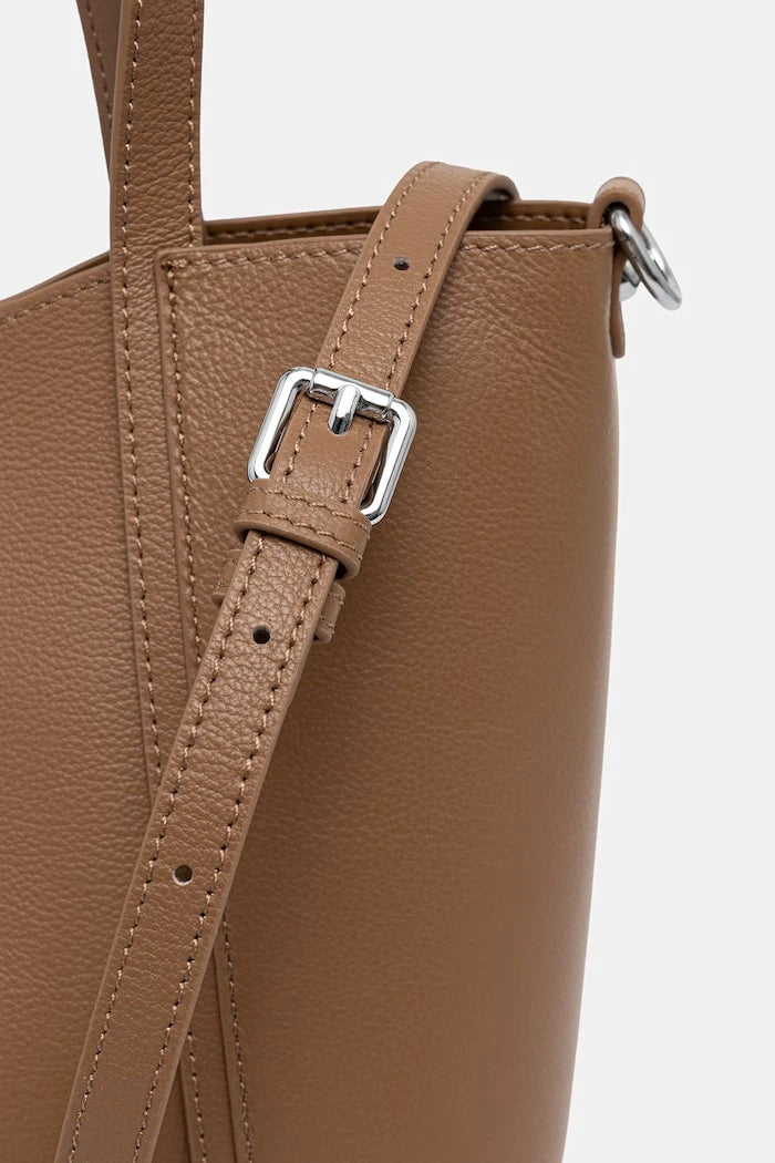Answear.LAB kadın deri crossbody çanta