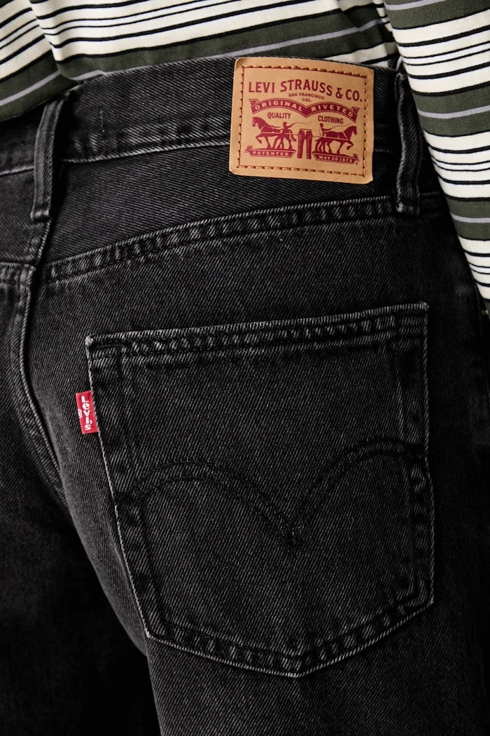 Levi's pamuklu kadın kısa şort SQUARE PEG