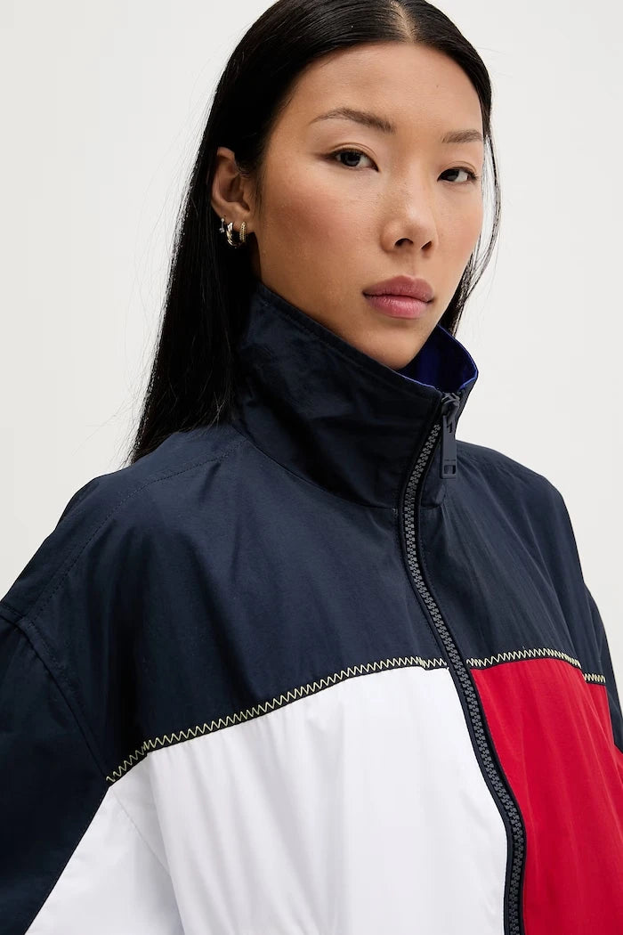 Tommy Jeans kadın geçiş ceketi