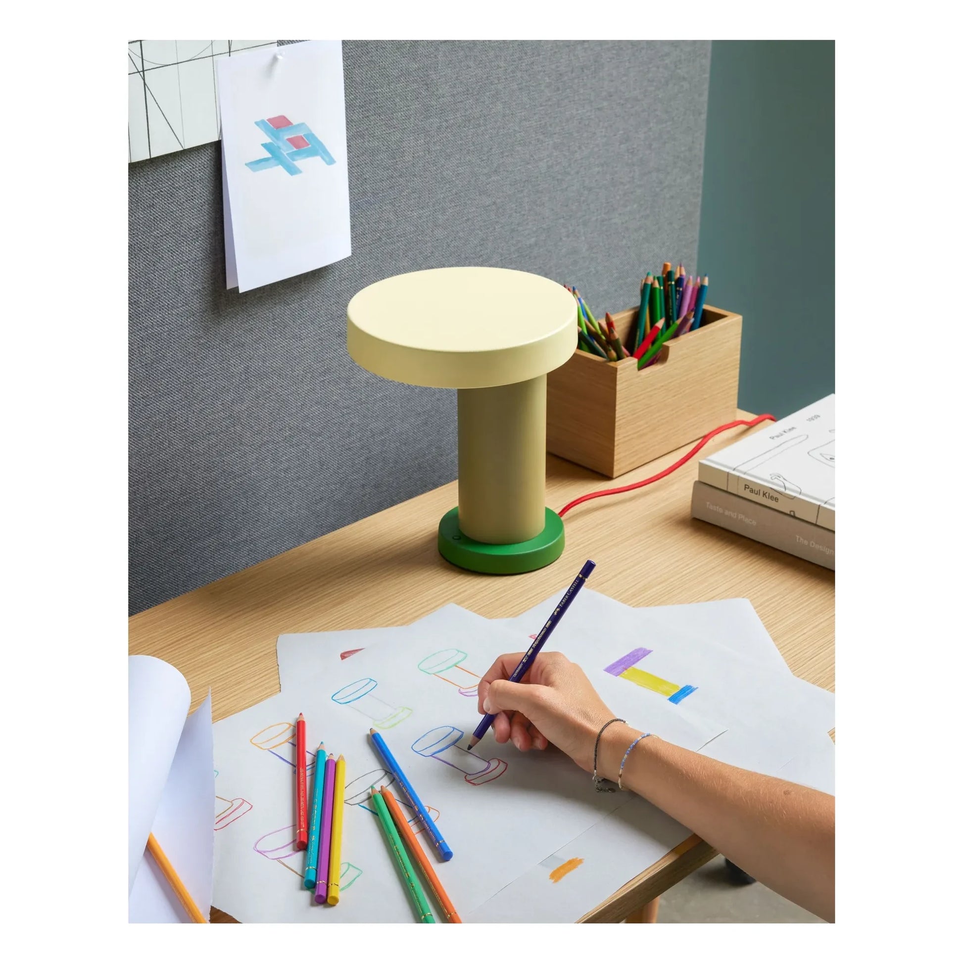 Hübsch - Magic table lamp | Beige