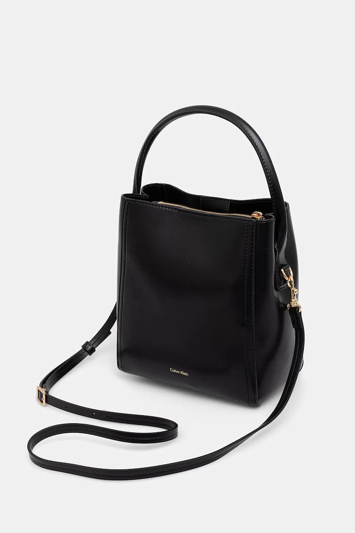 Calvin Klein kadın crossbody çanta, suni deriden