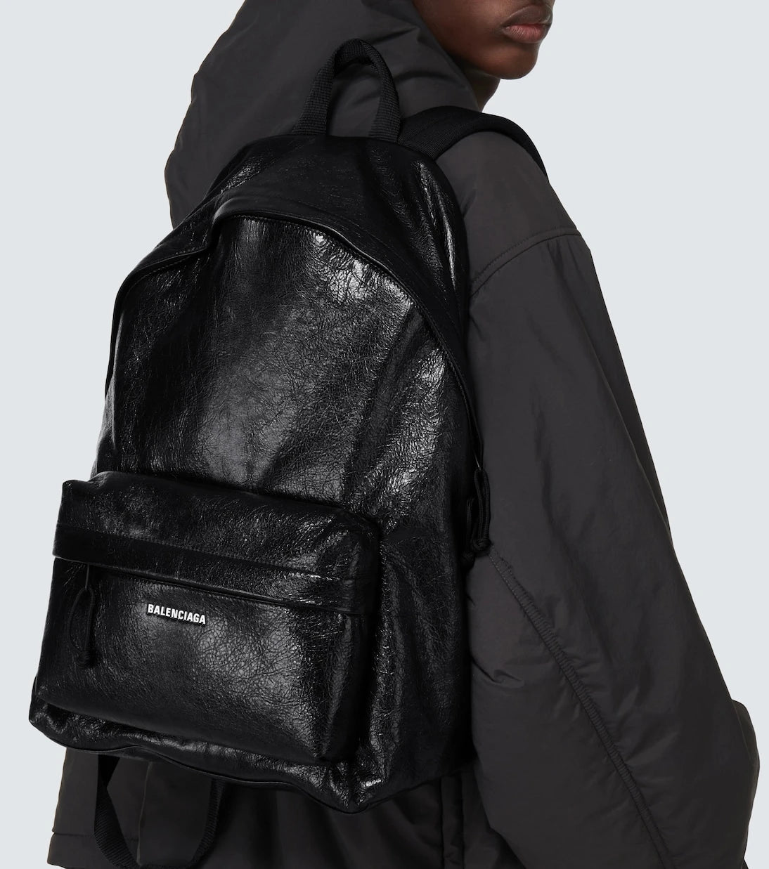 Balenciaga - حقيبة ظهر جلدية