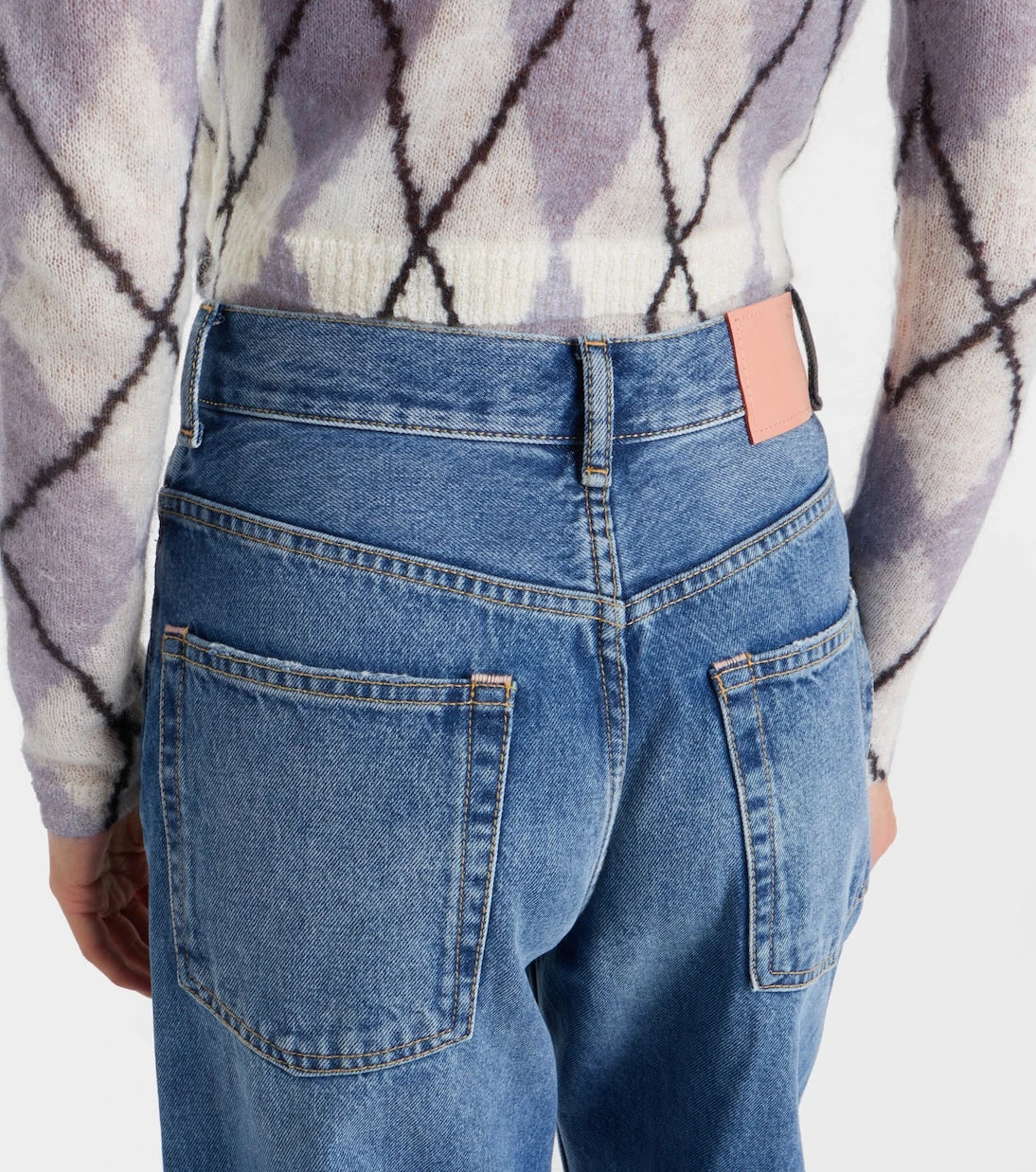 Acne Studios - جينز بقصة ساق واسعة وخصر مرتفع