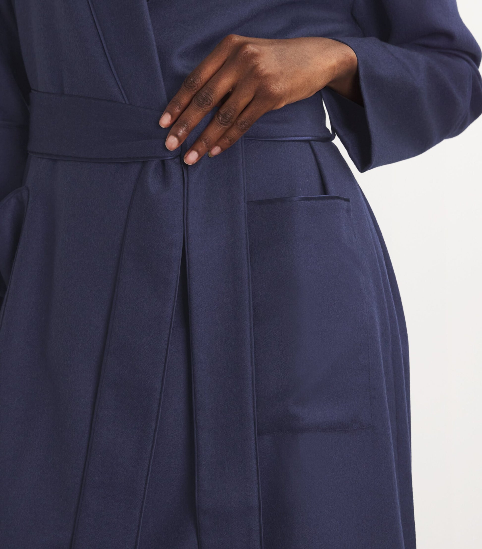 Cashmere Logan Robe OSAKA