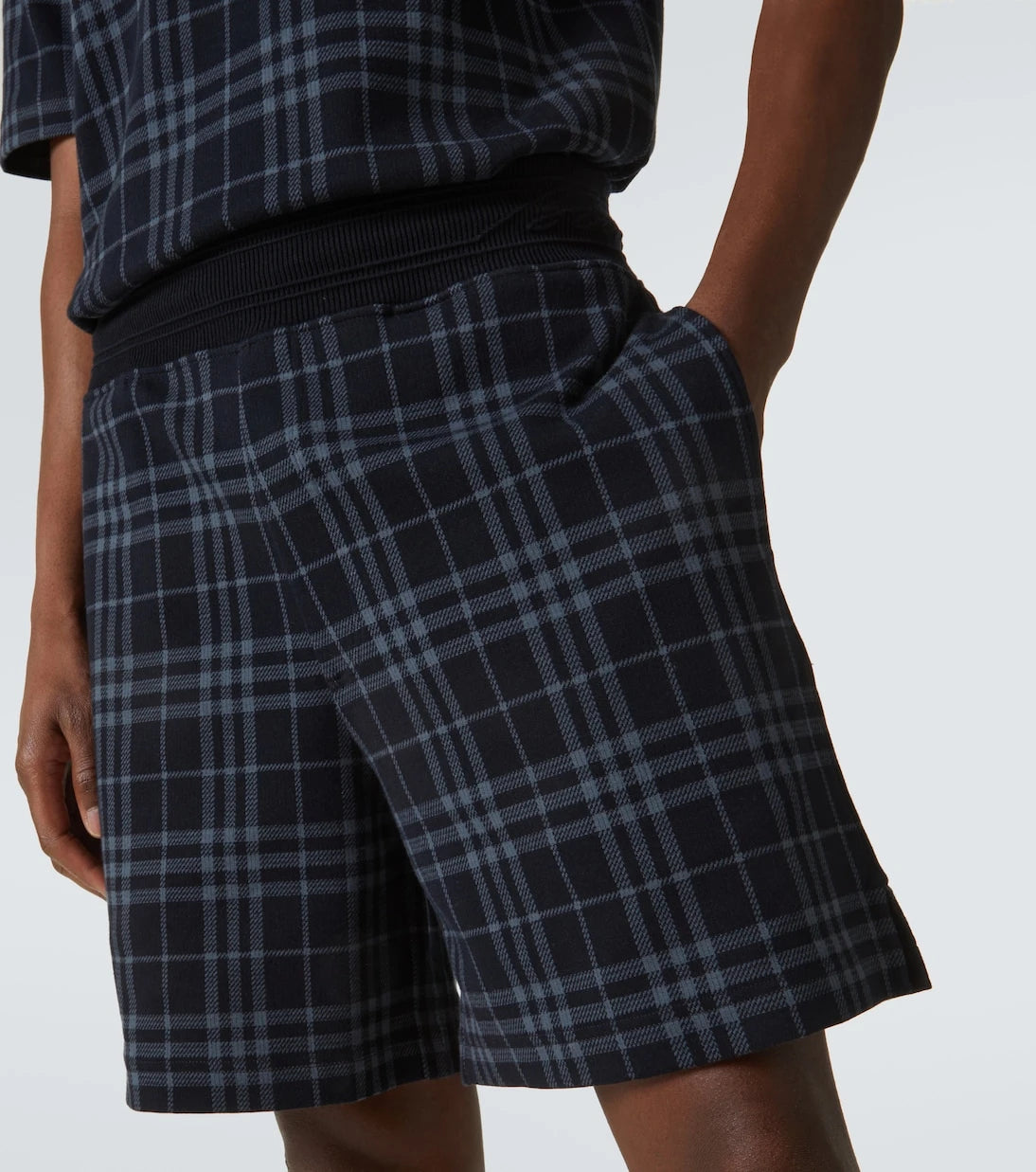 Burberry - Checked shorts