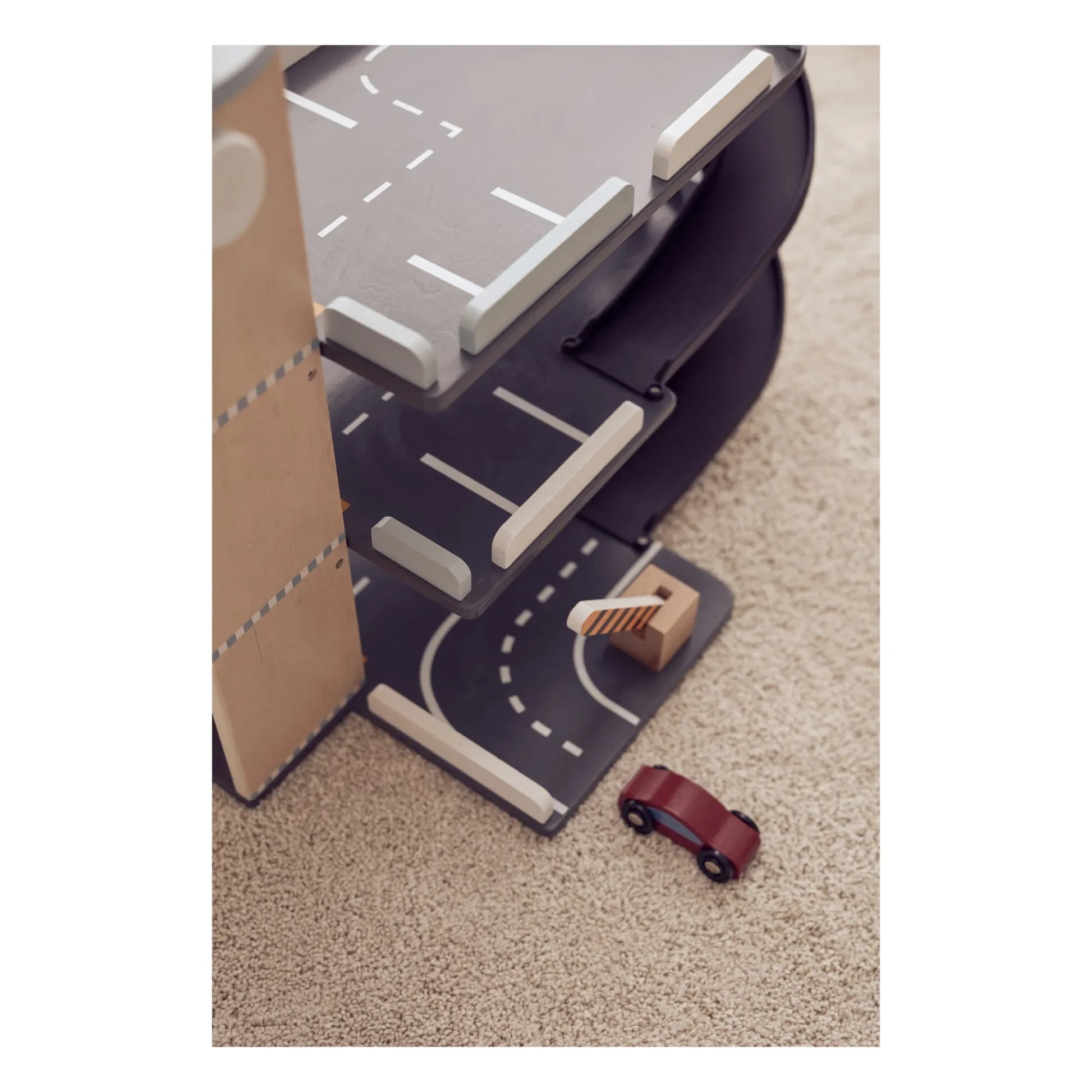 Kid's Concept - Wooden Garage