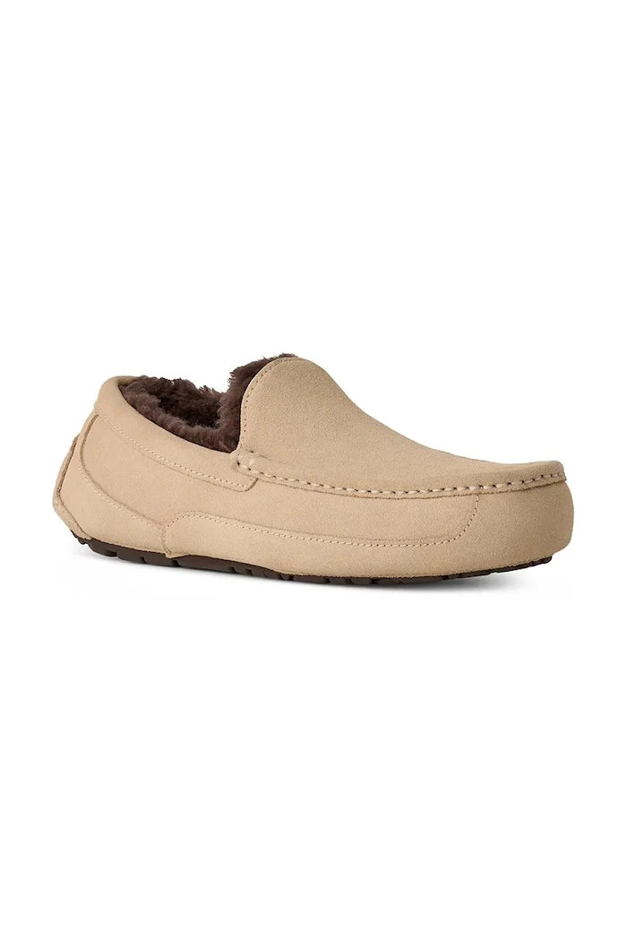 Велурени мокасини UGG M Ascot