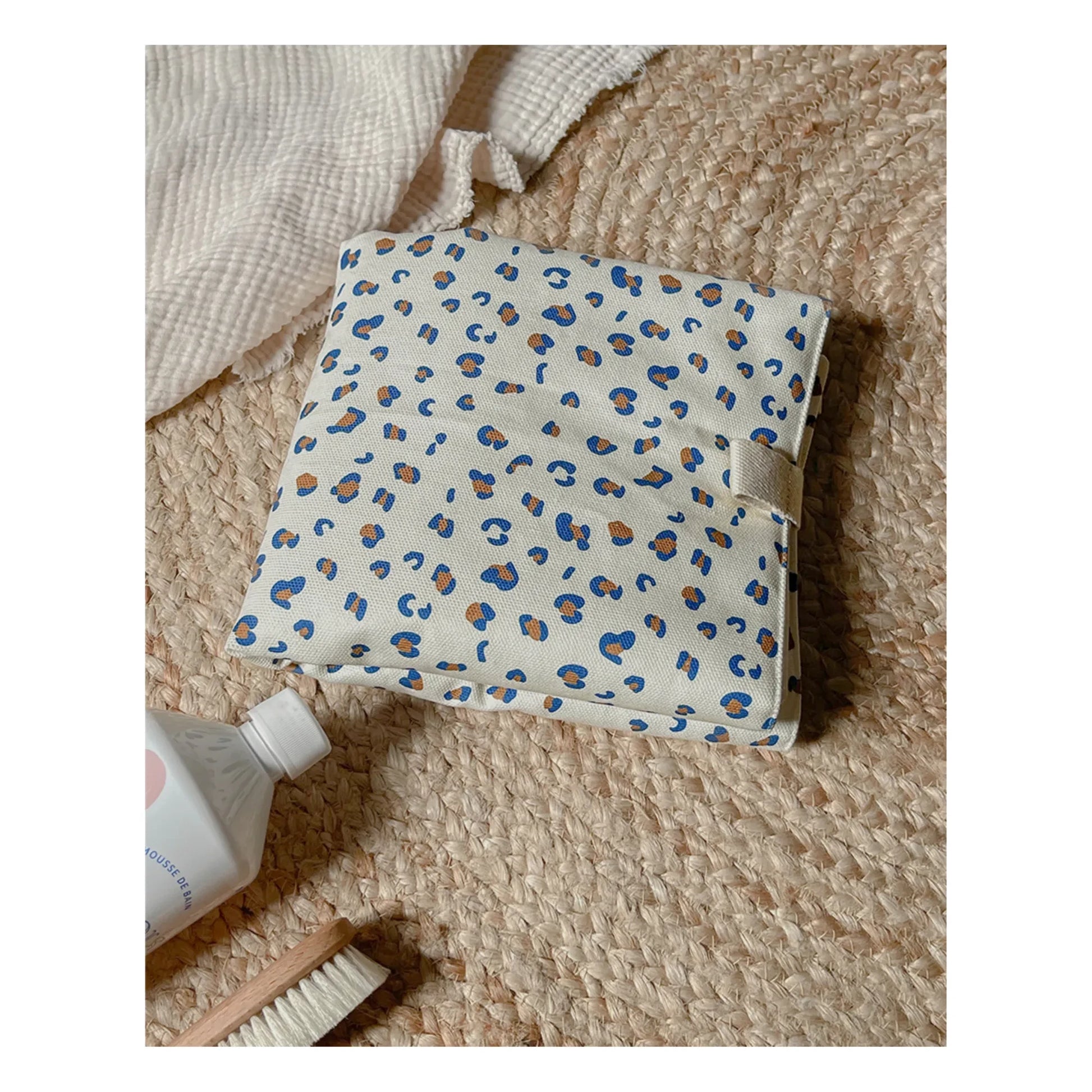 Milinane - Adam travel changing mat | White