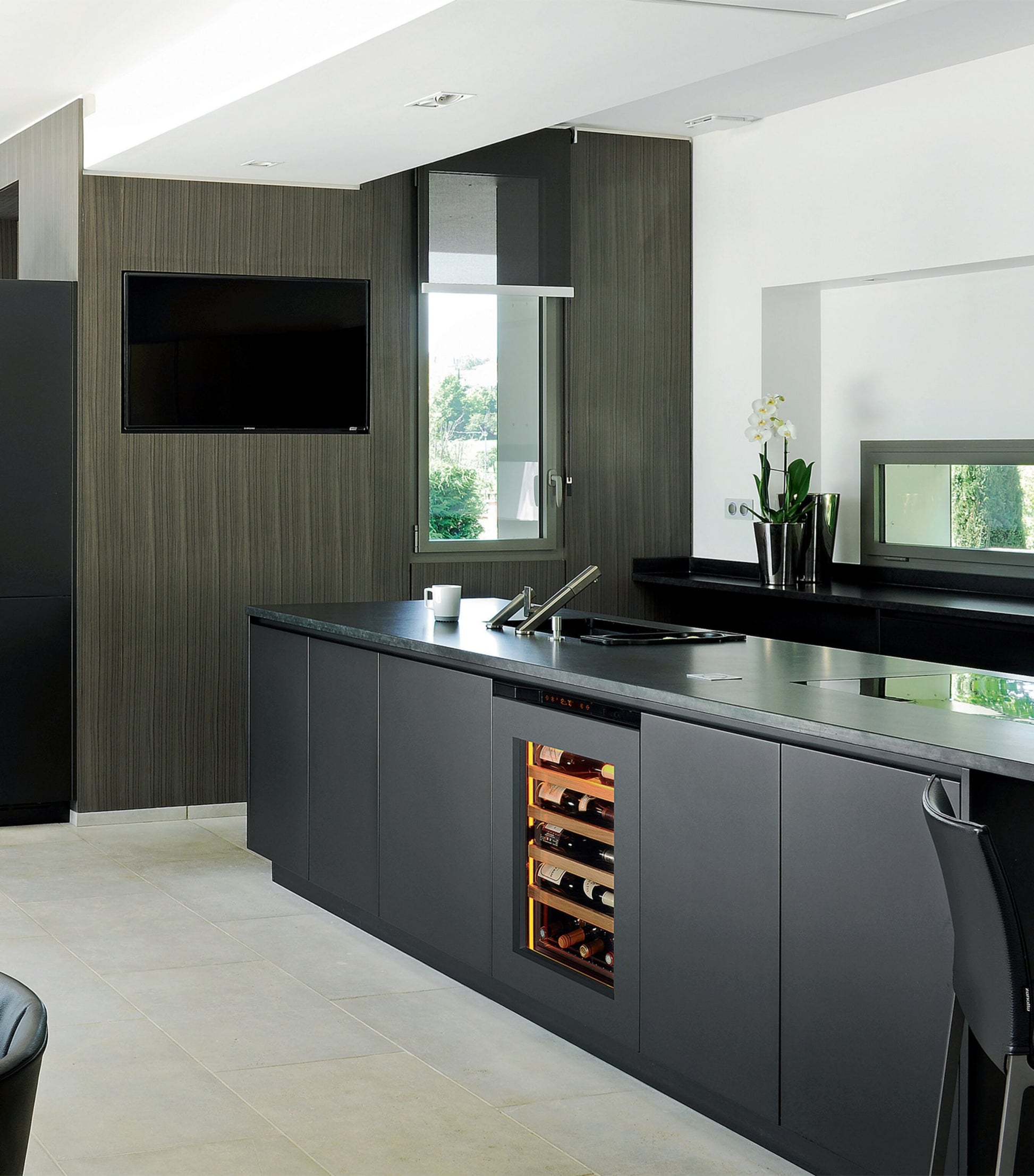 Eurocave Small Single-Temperature Integrated Inspiration Wine Cabinet