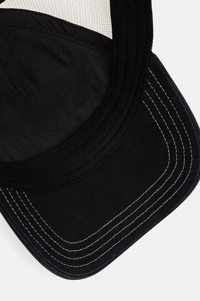 Puma шапка trucker от памук Wardrobe Essential
