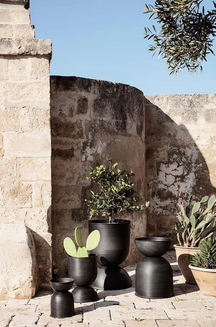 ferm LIVING Hourglass Pot Saksı