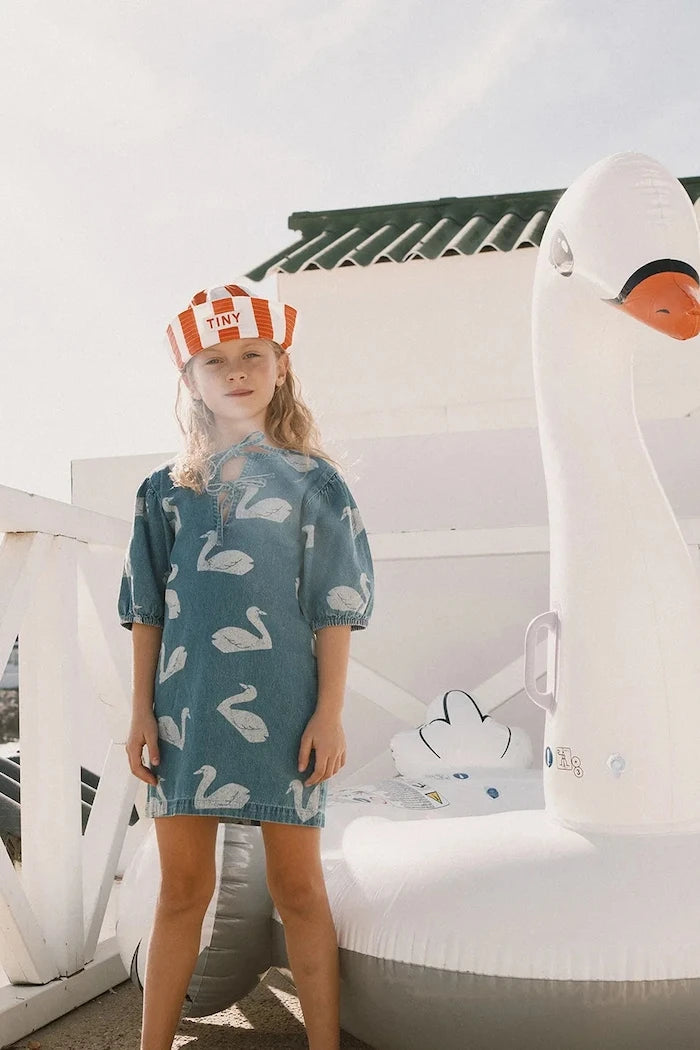 Детска памучна рокля Tinycottons BIG SWANS DRESS