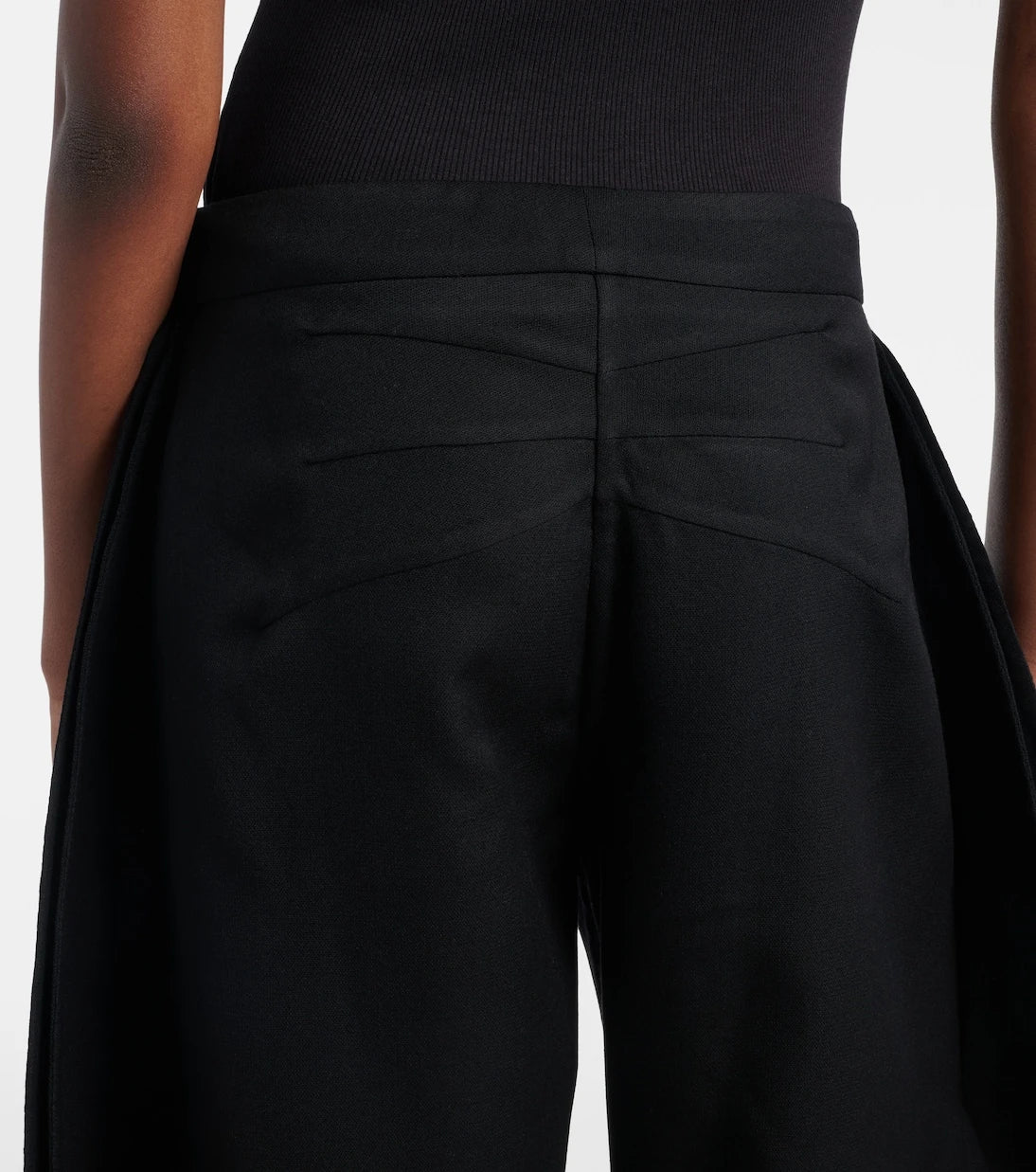 Alaïa - Virgin wool barrel pants