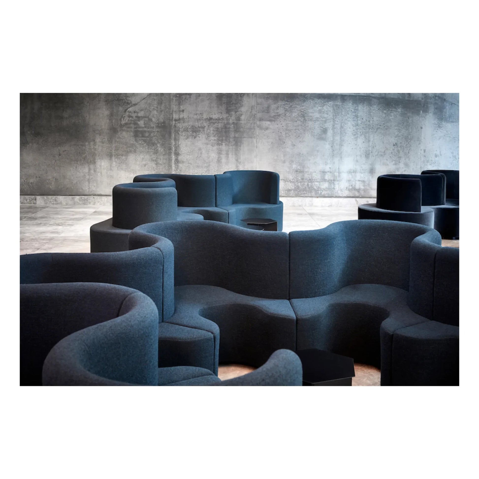 Verpan - Cloverleaf 2-Seater Sofa | Navy blue