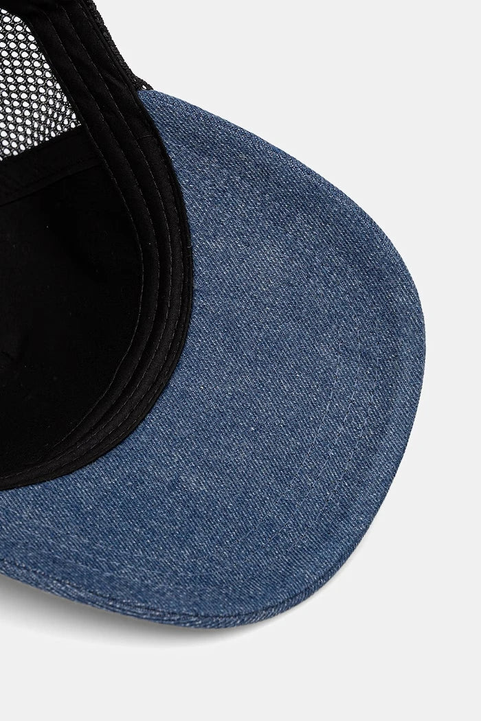 Karl Lagerfeld Jeans şapka trucker kadın pamuklu