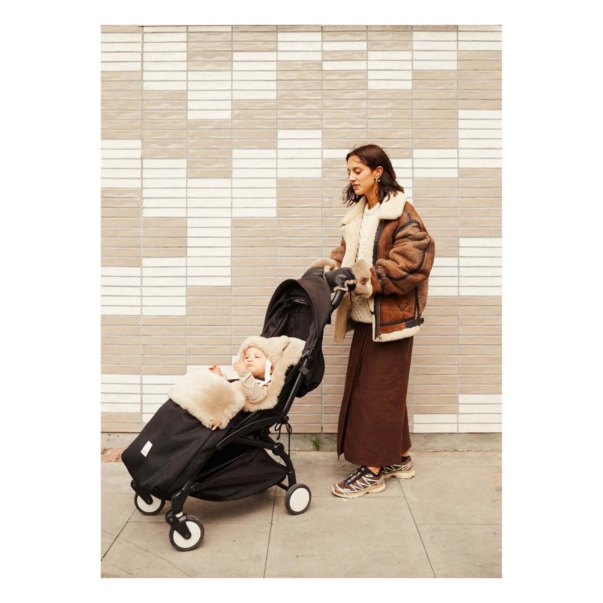 BINIBAMBA - Lambskin stroller mittens | Toast