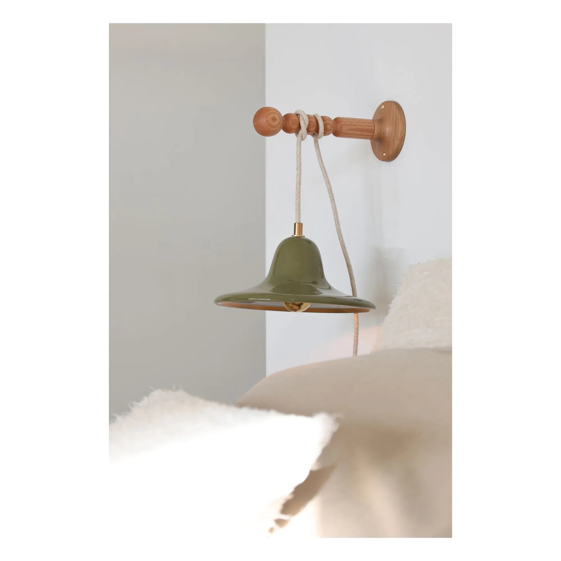 Masamé - Gigaro hand lamp | Rosemary