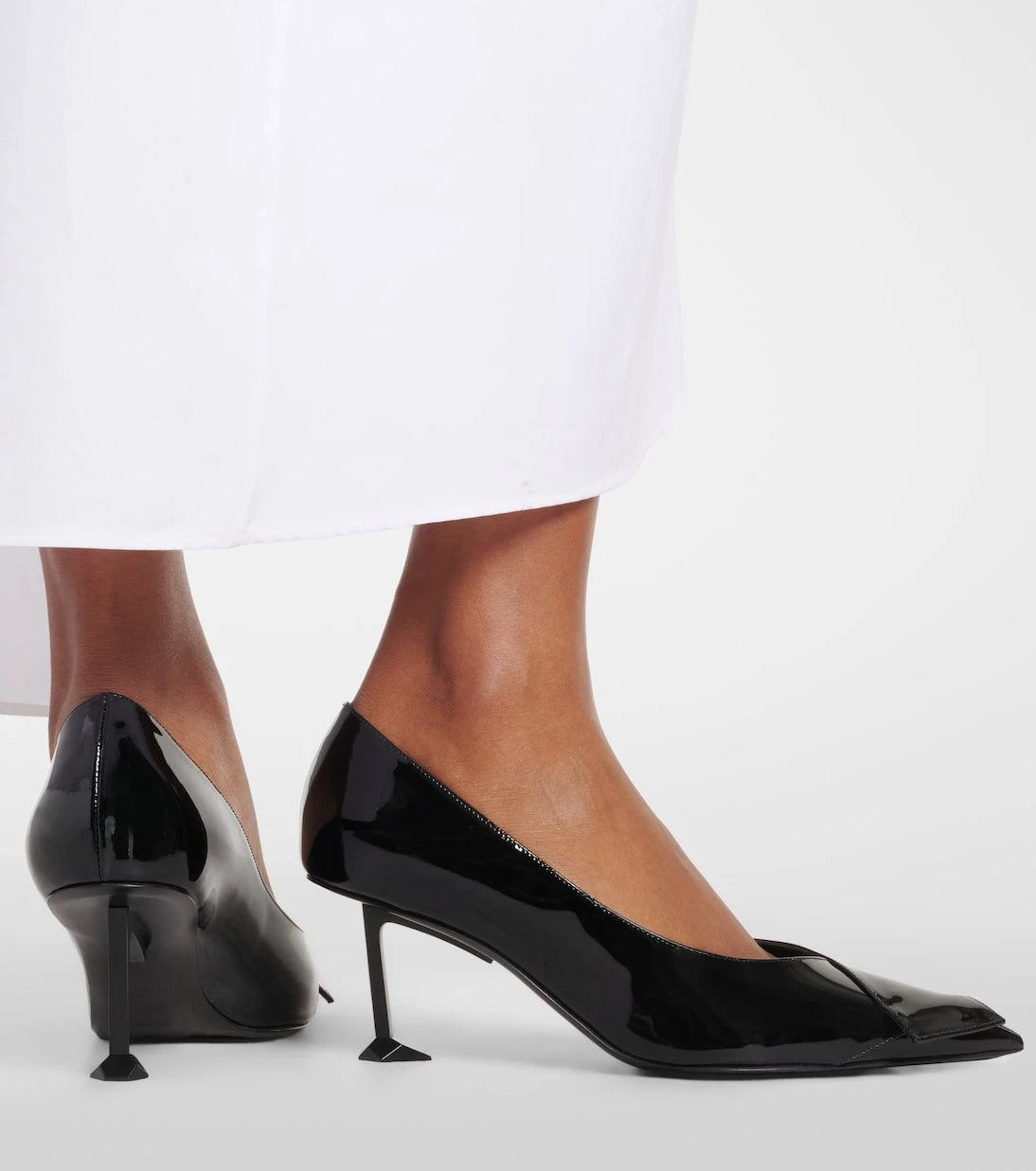 Givenchy - Patent leather pumps