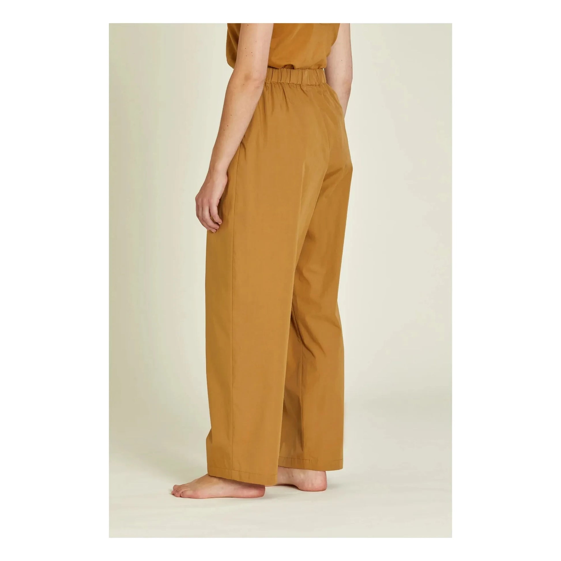Black Crane - Organic Cotton Poplin Drawstring Trousers | Camel