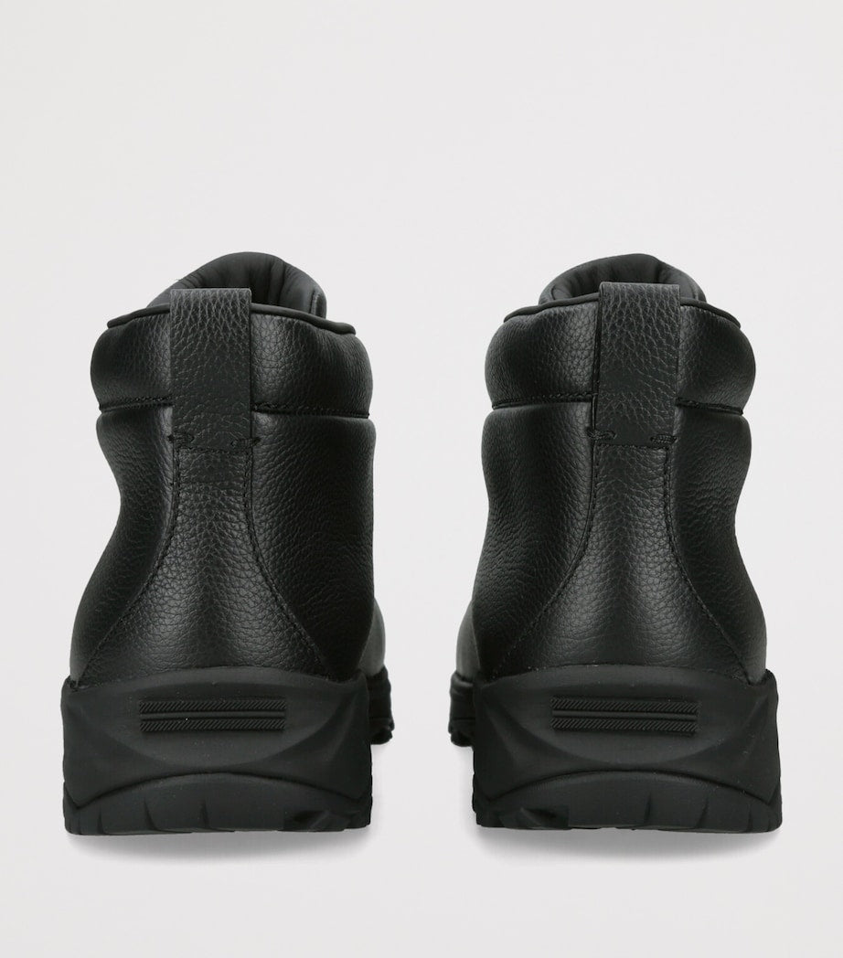 Leather Triple Stitch Vetta Sneakers