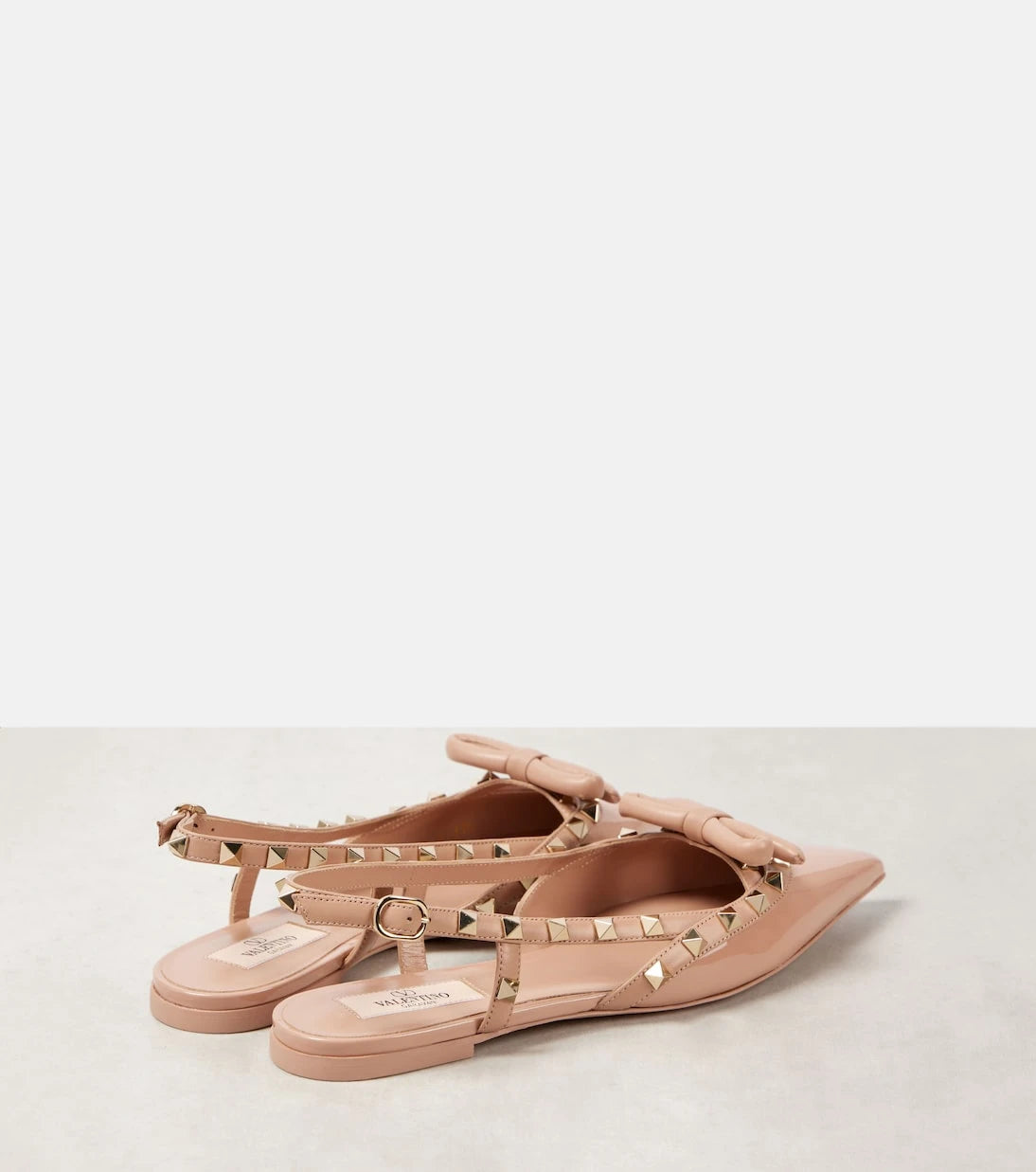 فالنتينو غارافاني - حذاء فلات روكستاد بو بحزام خلفي من الجلد اللامع