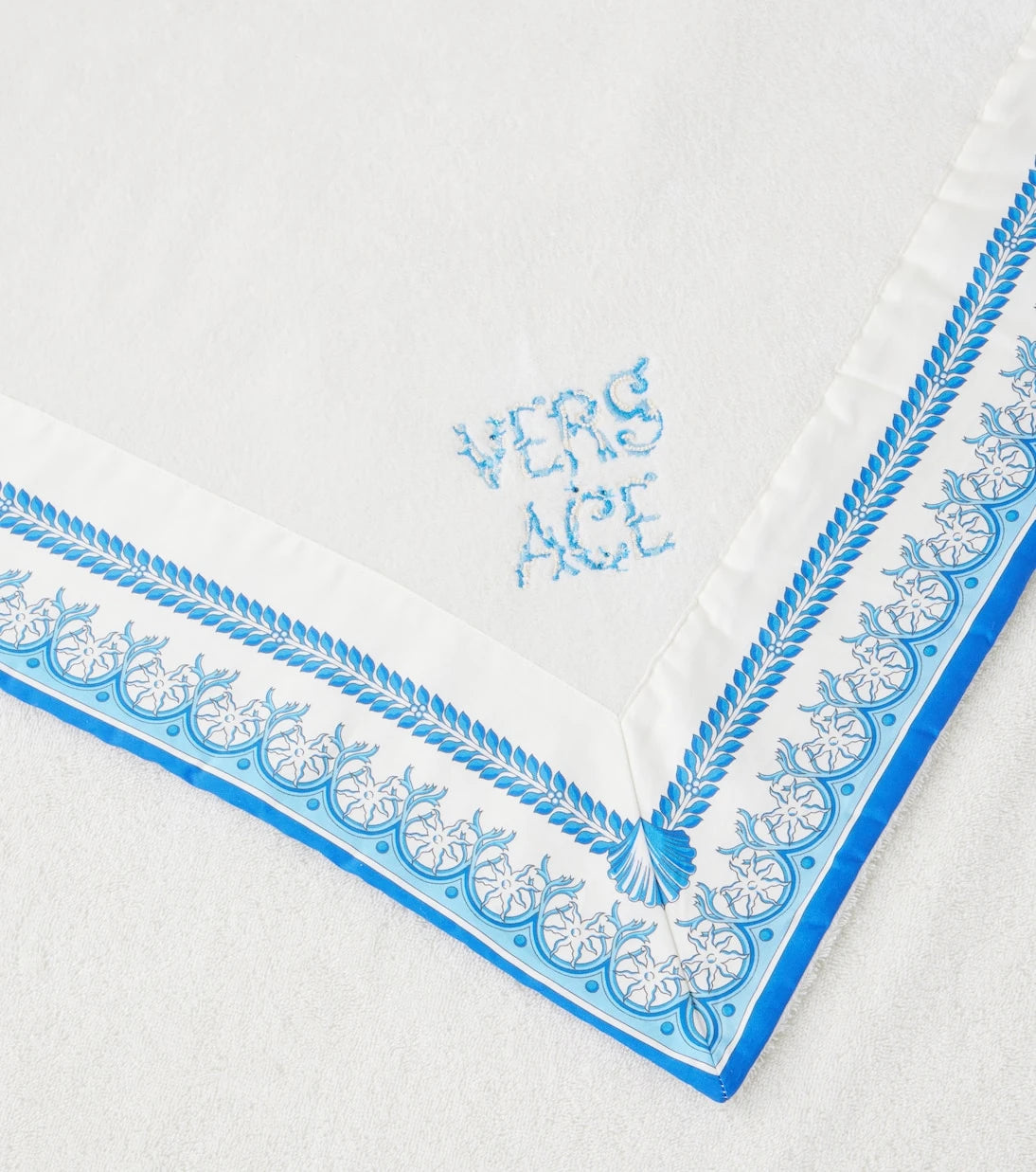 Versace Home - Underwater Barocco cotton terry beach towel