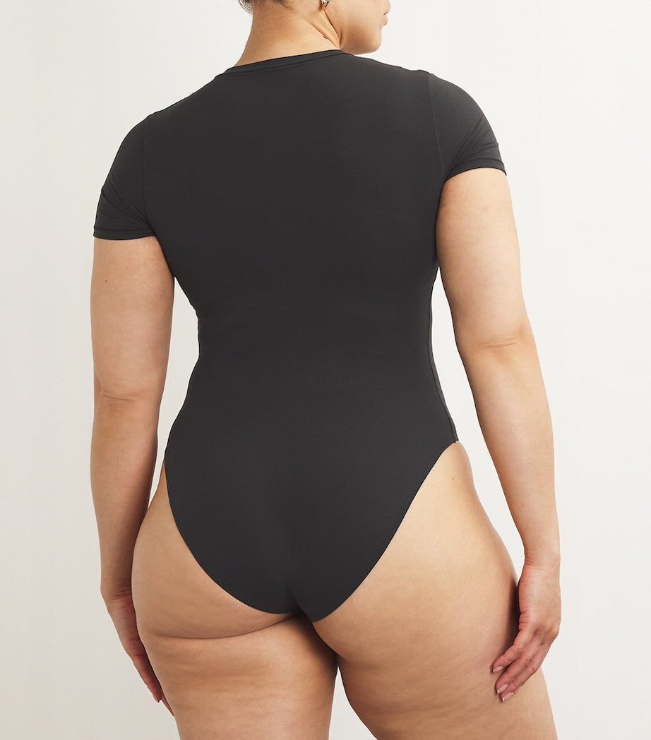 Fits Everybody T-Shirt Bodysuit ONYX