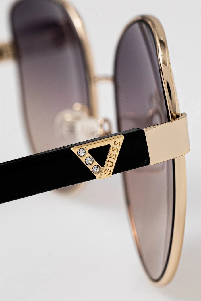 Слънчеви очила Guess