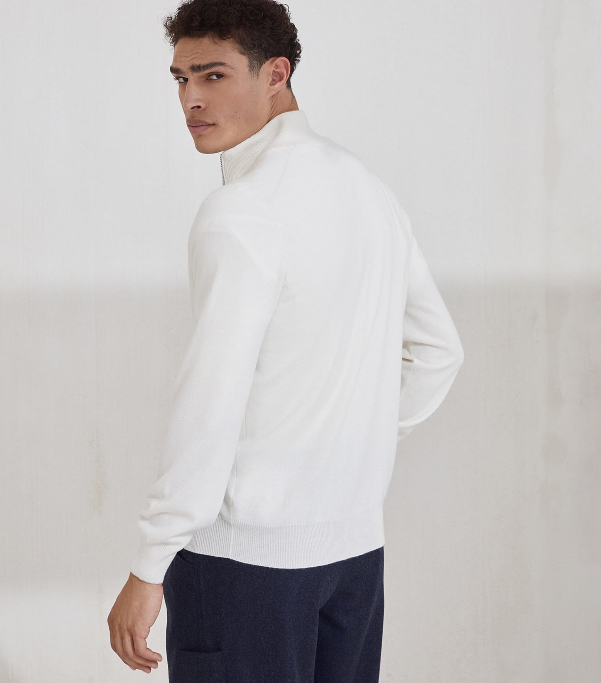 Brunello Cucinelli White Cashmere Zip-Up Cardigan