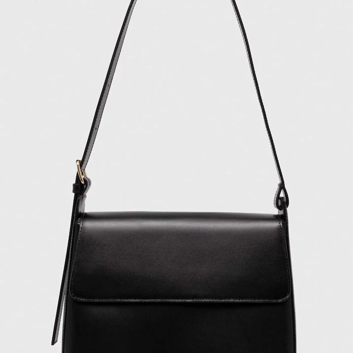 A.P.C. чанта дамска от кожа Sac Virginie Flap