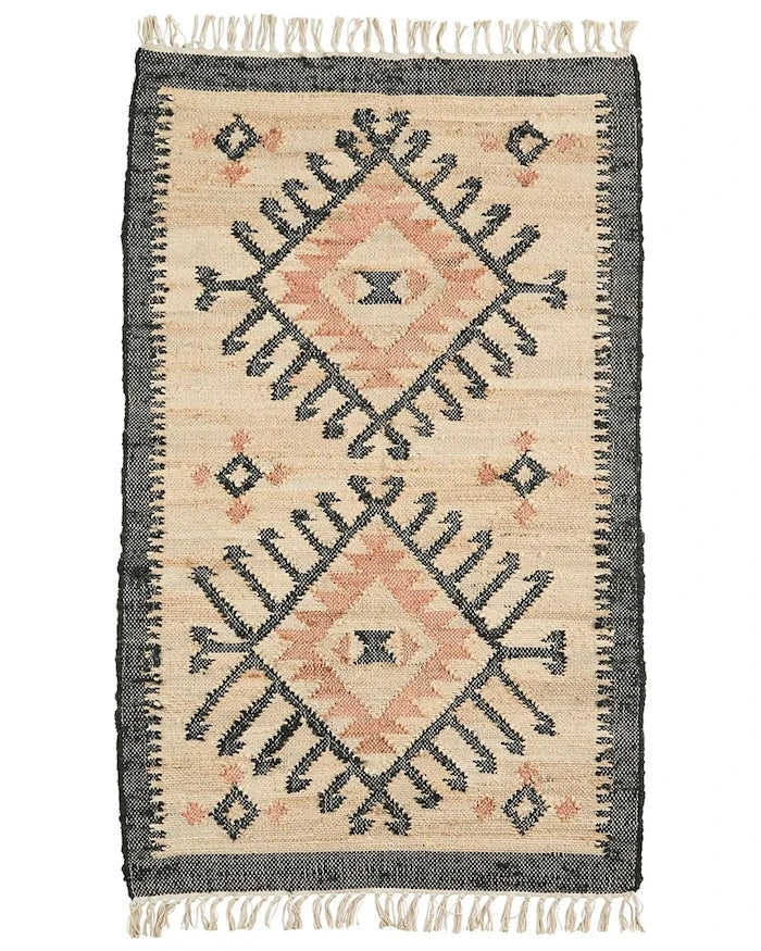 Madam Stoltz Jüt Halı