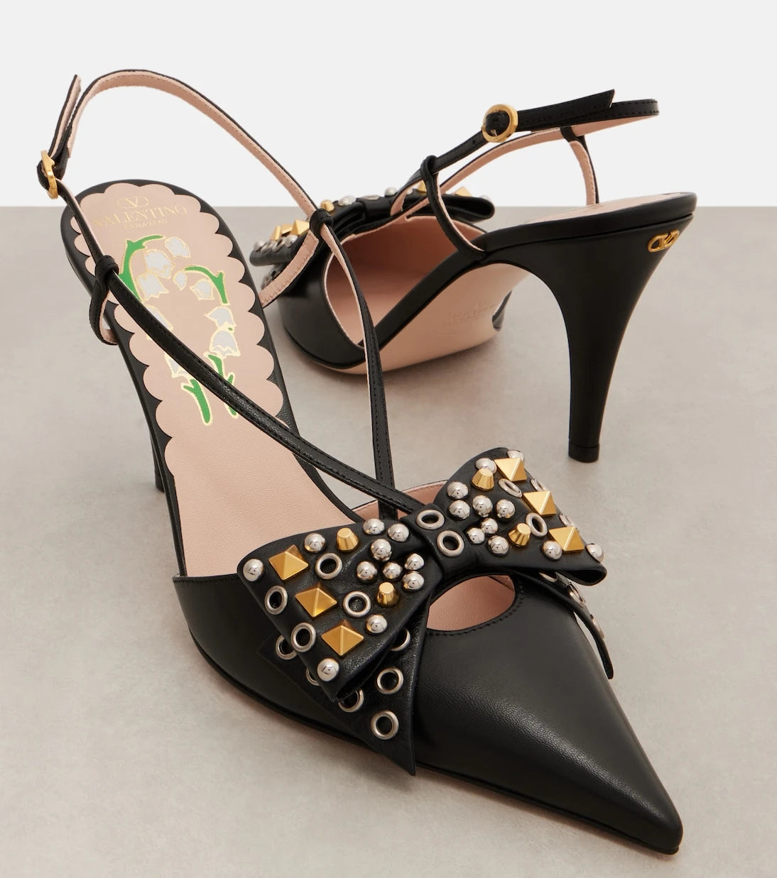 Valentino Garavani - Bowow 85 studded leather slingback pumps