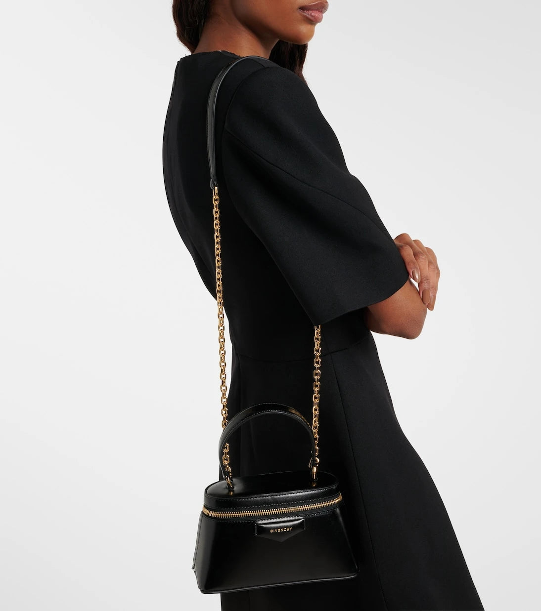 Givenchy - Antigona leather vanity bag