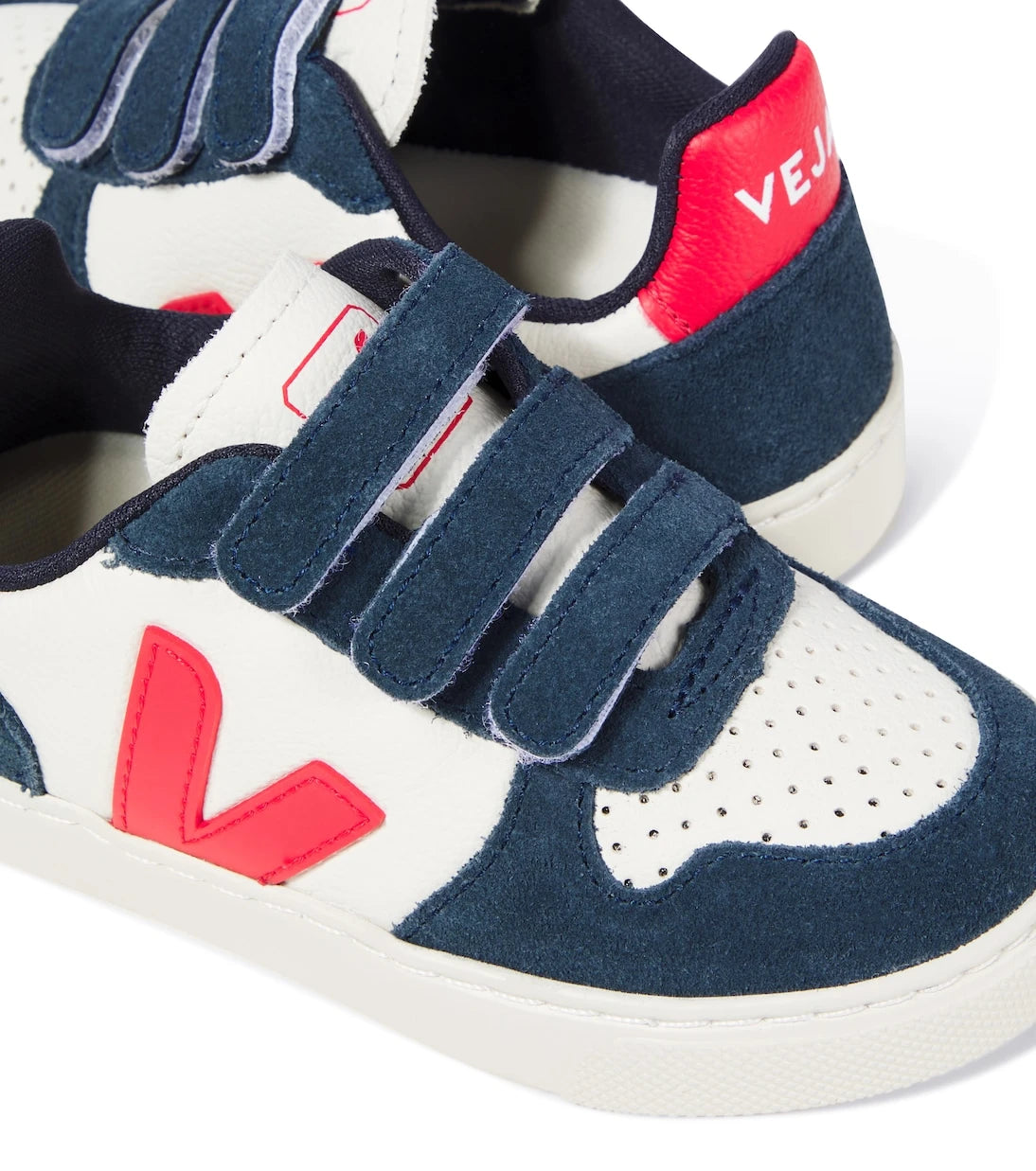 Veja Kids - أحذية رياضية جلدية V-10