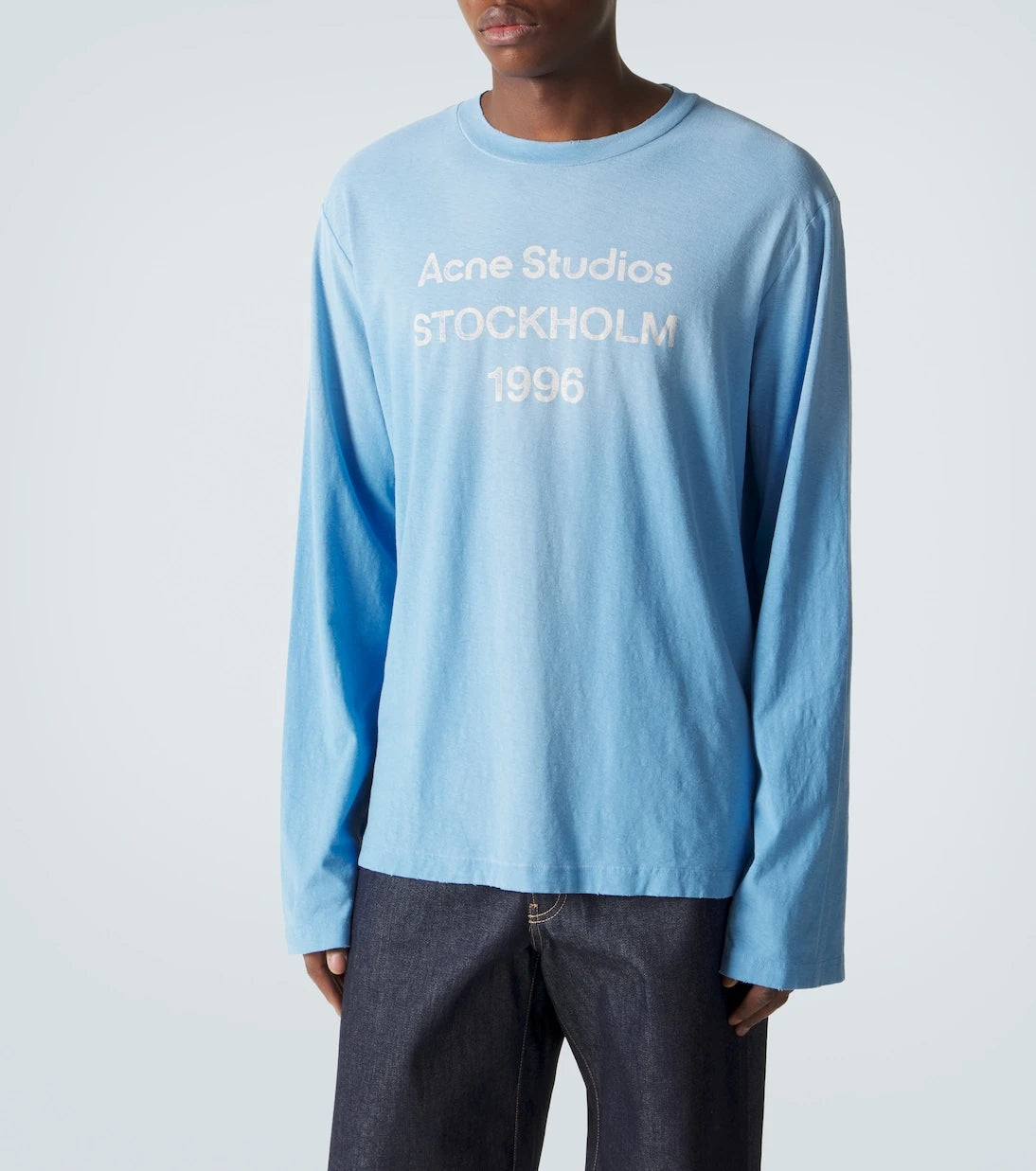 Acne Studios - تي شيرت من جيرسيه قطن ممزوج مع تأثير ممزق