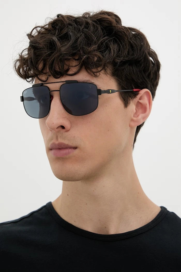 Ray-Ban SCUDERIA FERRARI COLLECTION güneş gözlüğü