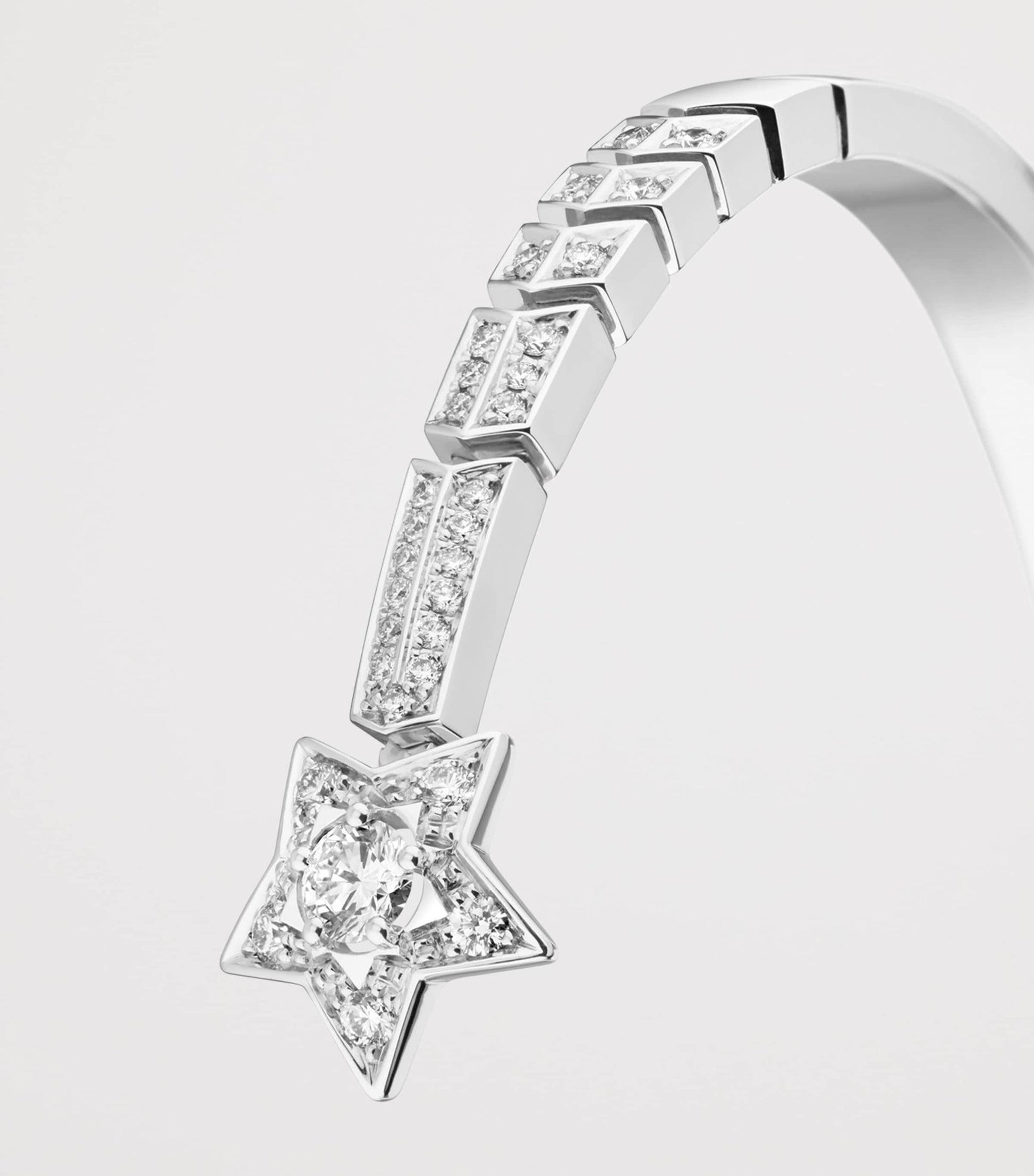CHANEL White Gold and Diamond Comète Chevron Bracelet
